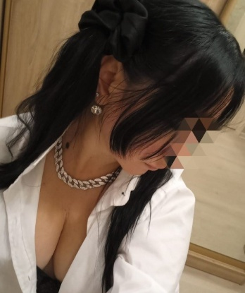 У меня есть все, чтобы сделать наше свидание незабываемым: опыт, страсть и необузданная фантазия. Я люблю экспериментировать и открыта для новых впечатлений. Мои услуги включают классический и эротический массаж, оральный секс, ролевые игры и многое другое. Мои клиенты всегда остаются довольными моей работой, ведь я знаю, как доставить им настоящее удовольствие. Заходи на мою страничку, чтобы увидеть больше фото и прочитать положительные отзывы. Жду встречи в Москве! 🌟🔥💋 3993, 30 лет